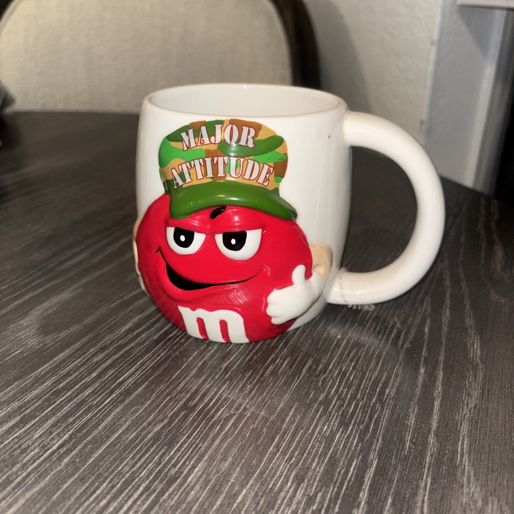GALLERIE M&M "Major Attitude"‎ MUG